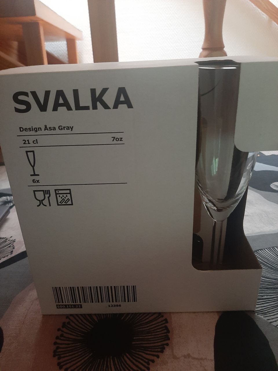 Ikean Svalka kuohuviini-/skumppalasit juhliin