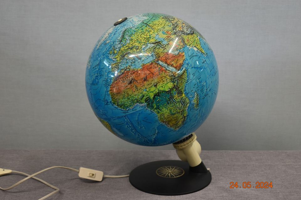 (E)24242 Scan-Globe karttapallo
