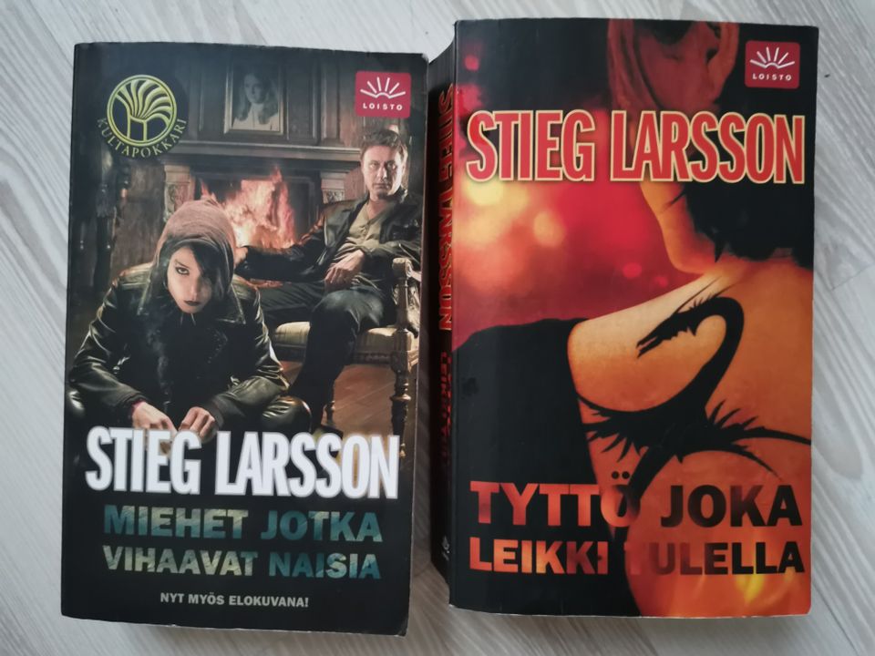 Stieg Larsson -pokkarit x2