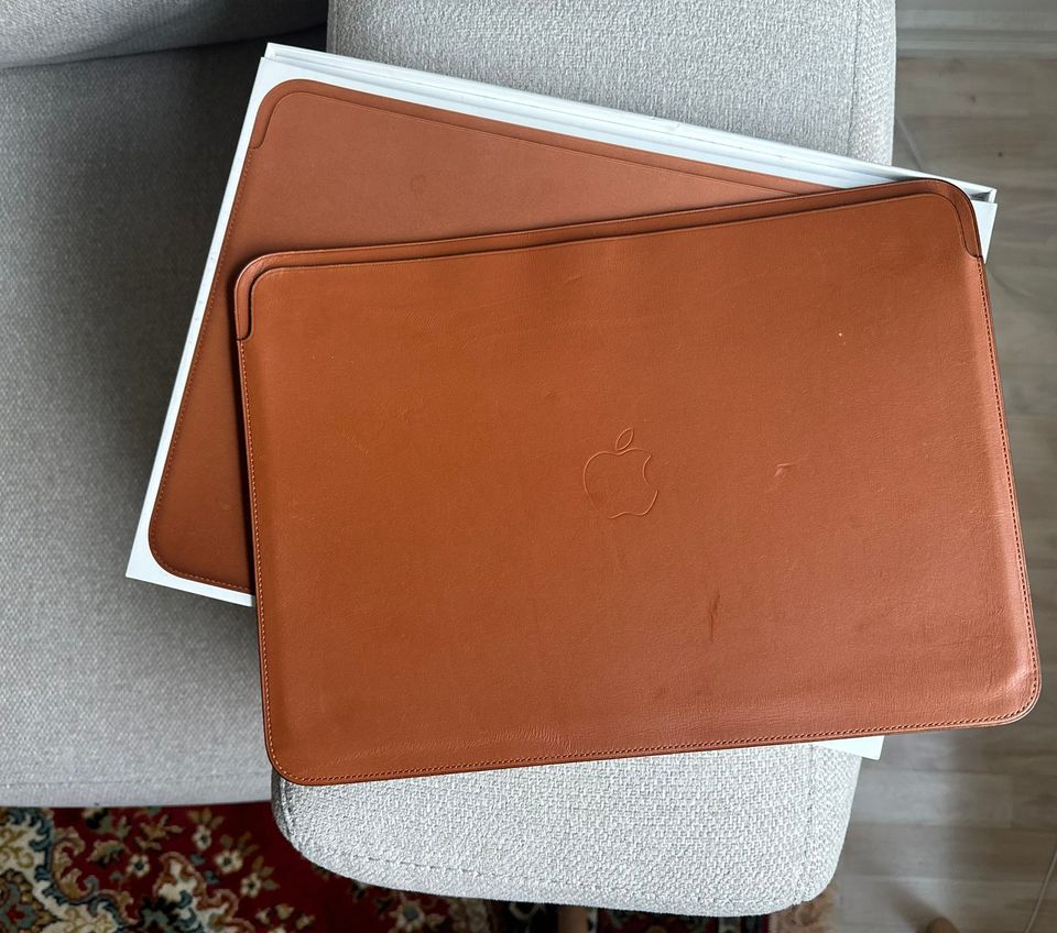 Apple MacBook Leather Sleeve nahkainen suojatasku