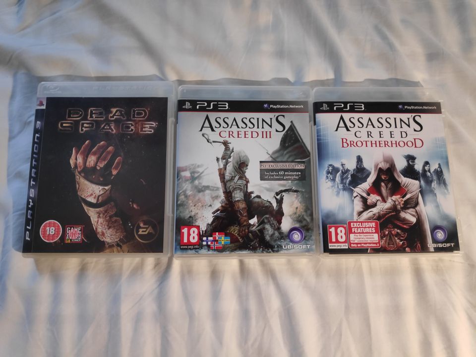 PS3-Pelit 3kpl Assasins Creed, Dead Space