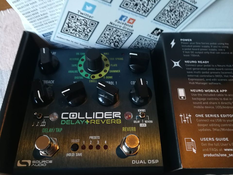 Source Audio Collider Delay Reverb pedaali