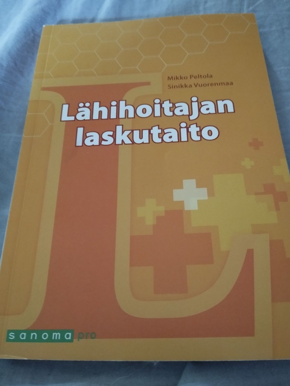 Lähihoitajan Laskutaito kirja