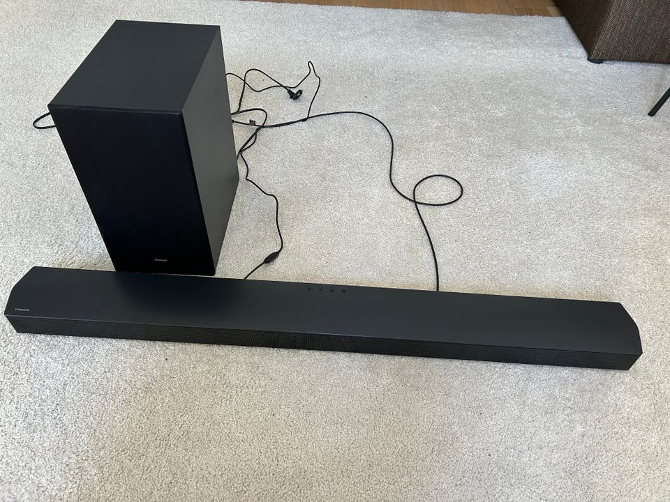 Samsung HW-B650 Soundbar -äänijärjestelmä