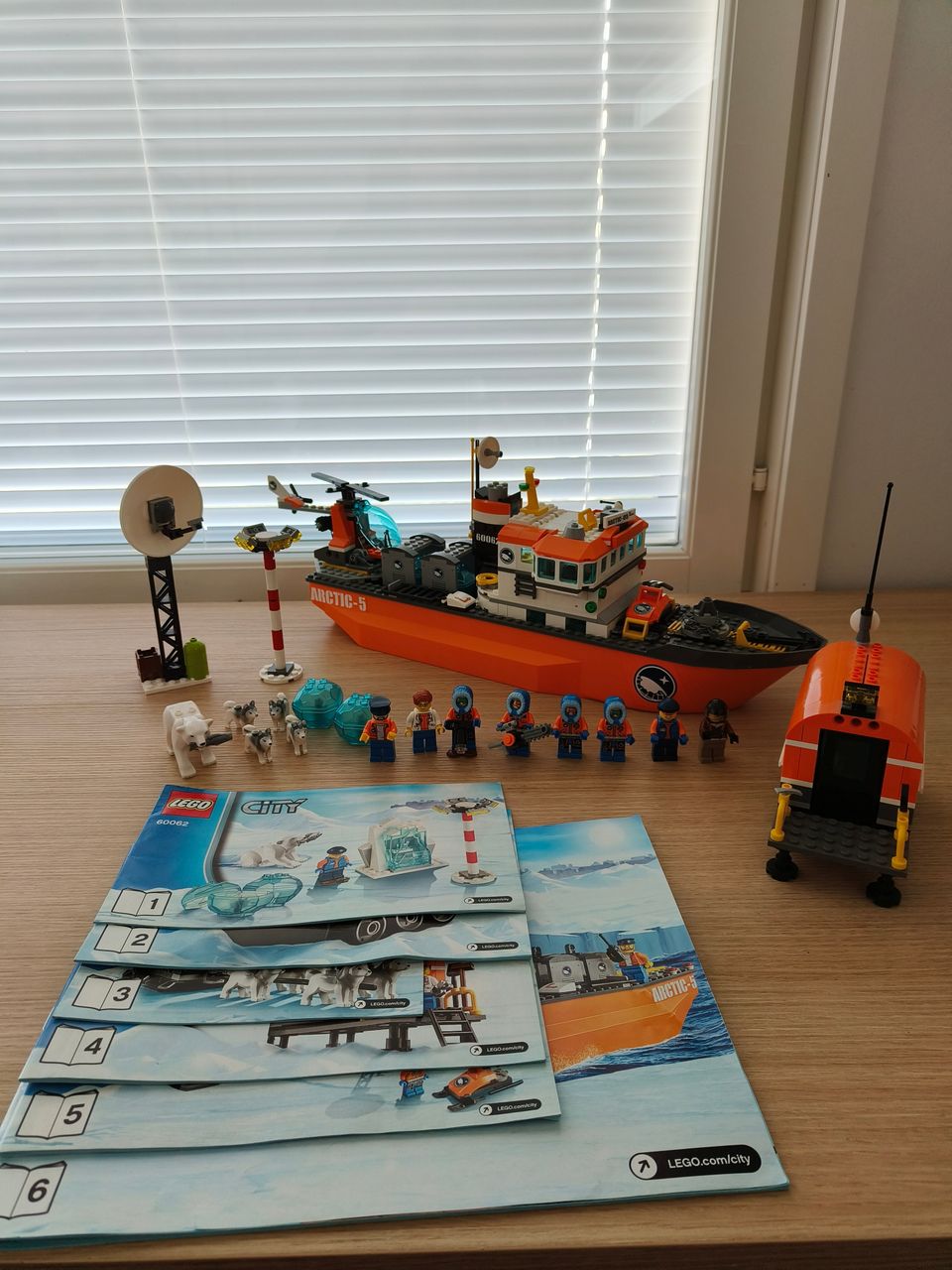 Lego City arctic laiva