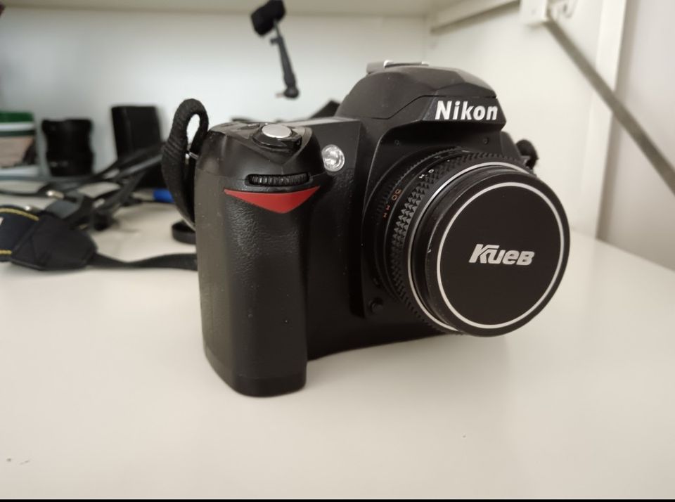 Nikon D70 + Helios 81N