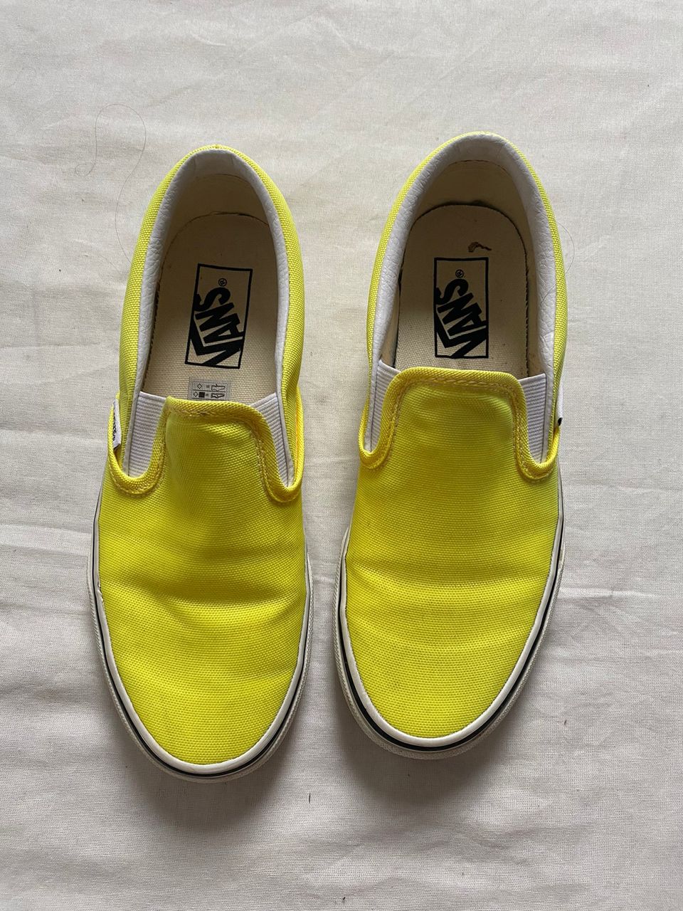 Keltaiset Vans -kengät 36,5