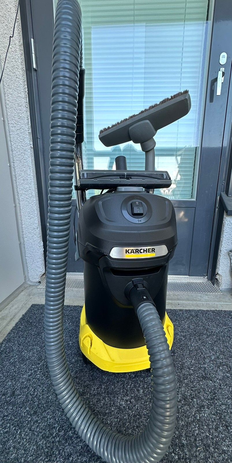 Kärcher AD 4 Premium Vacuum cleaner/Hoover