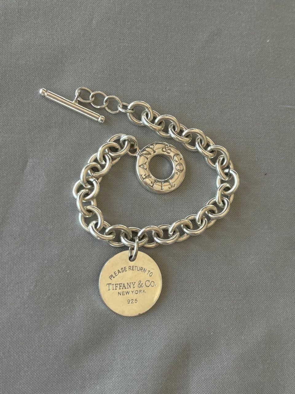Tiffany & Co Tag Toggle bracelet hopeinen ranneketju