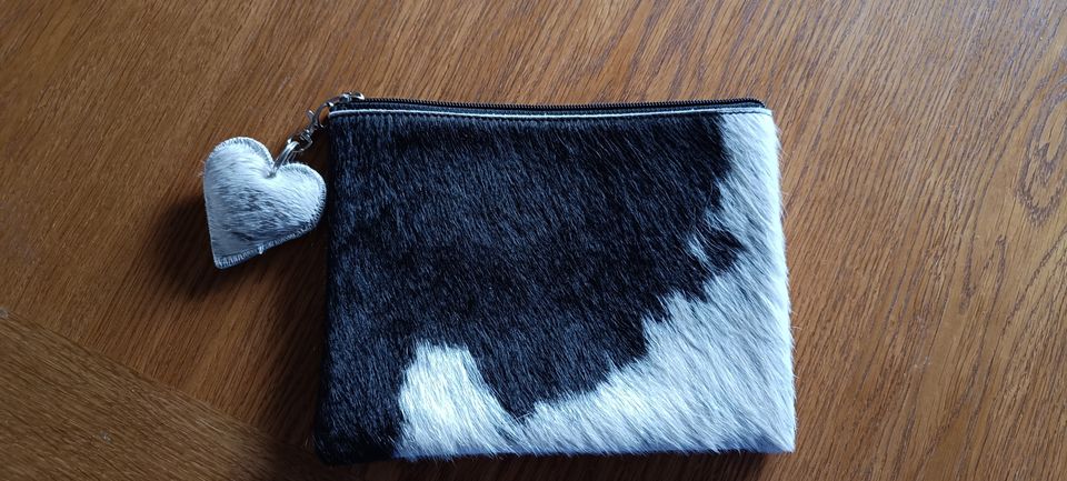 Mars & More Pouch Cow Black