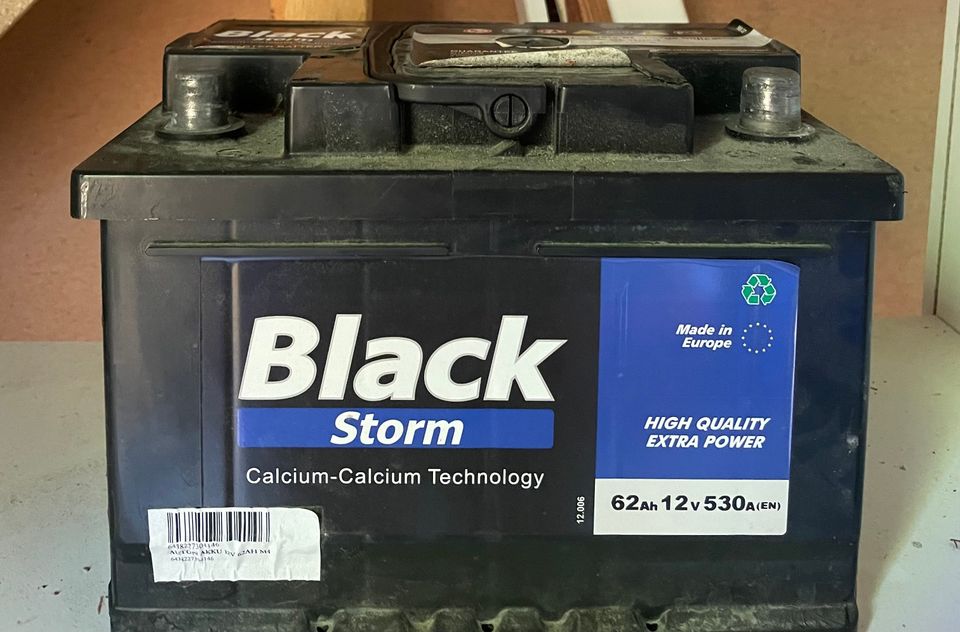 Black Storm auton akku