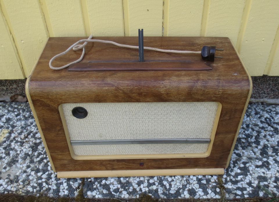 Philips 474 A putkiradio (rikkinäinen)