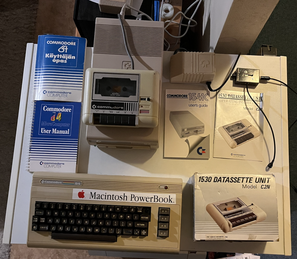 Commodore 64 + Intervision 2001 konsoli paketti