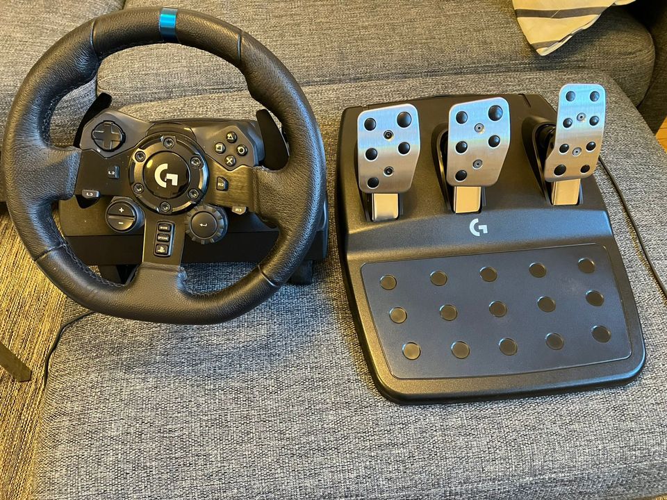 Logitech G923