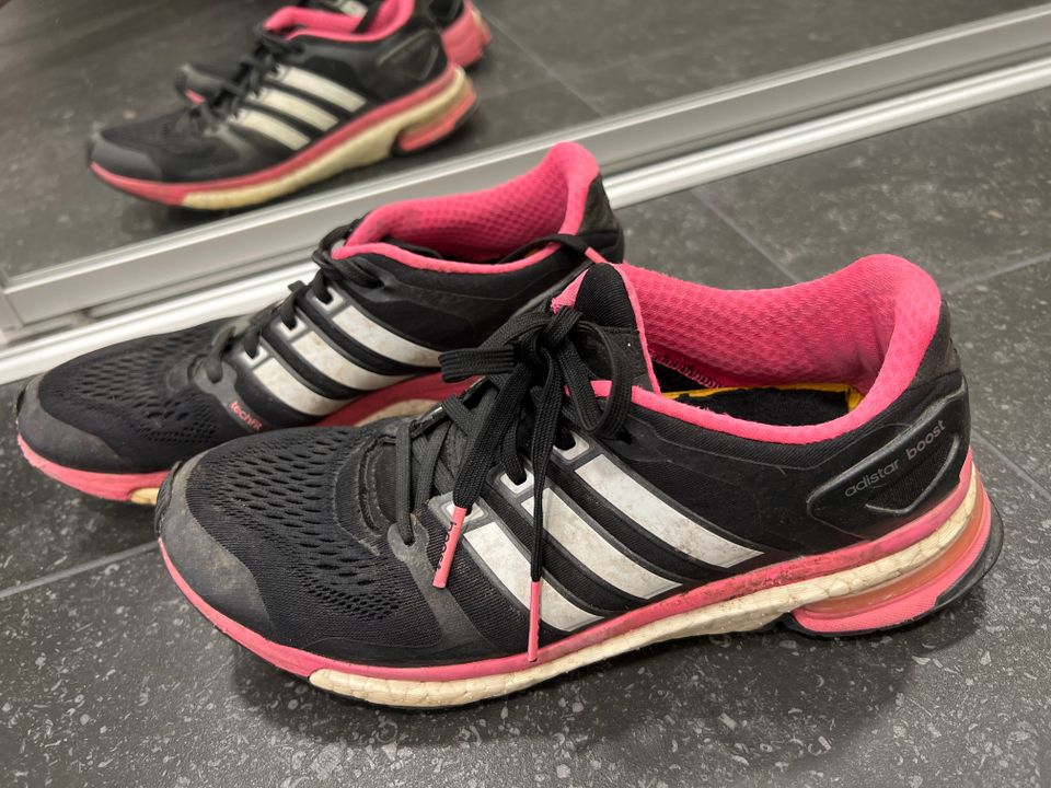 Adidas adistar boost juoksukengät