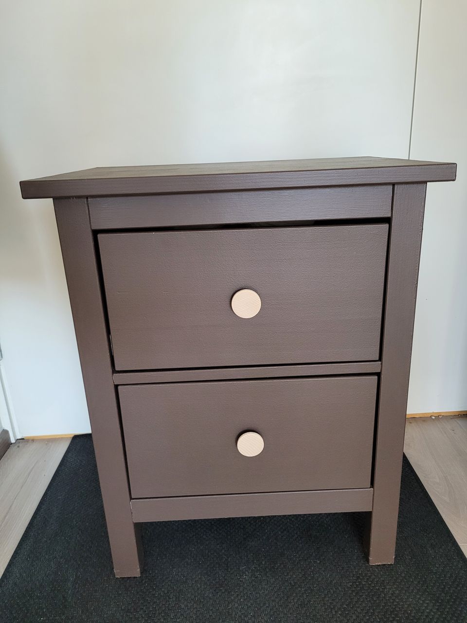 Ikea hemnes yöpöytä / lipasto