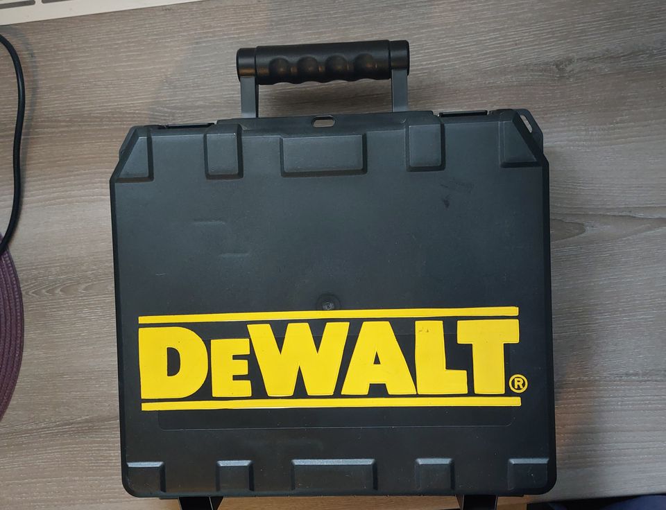 DeWalt