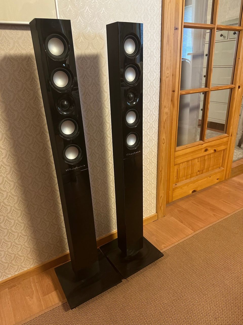 Wharfedale axis t1