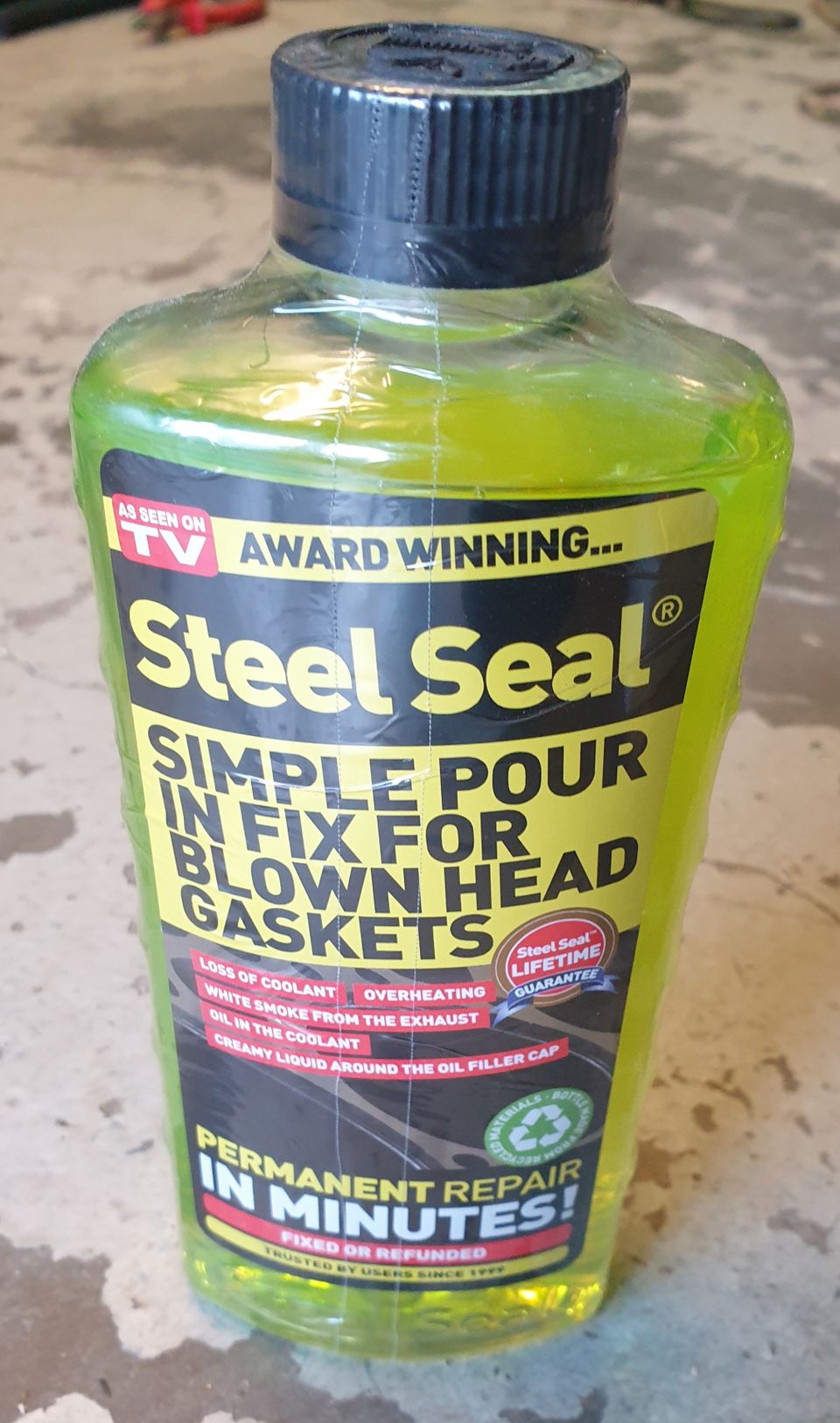 Steel Seal kannentiivisteen korjausneste