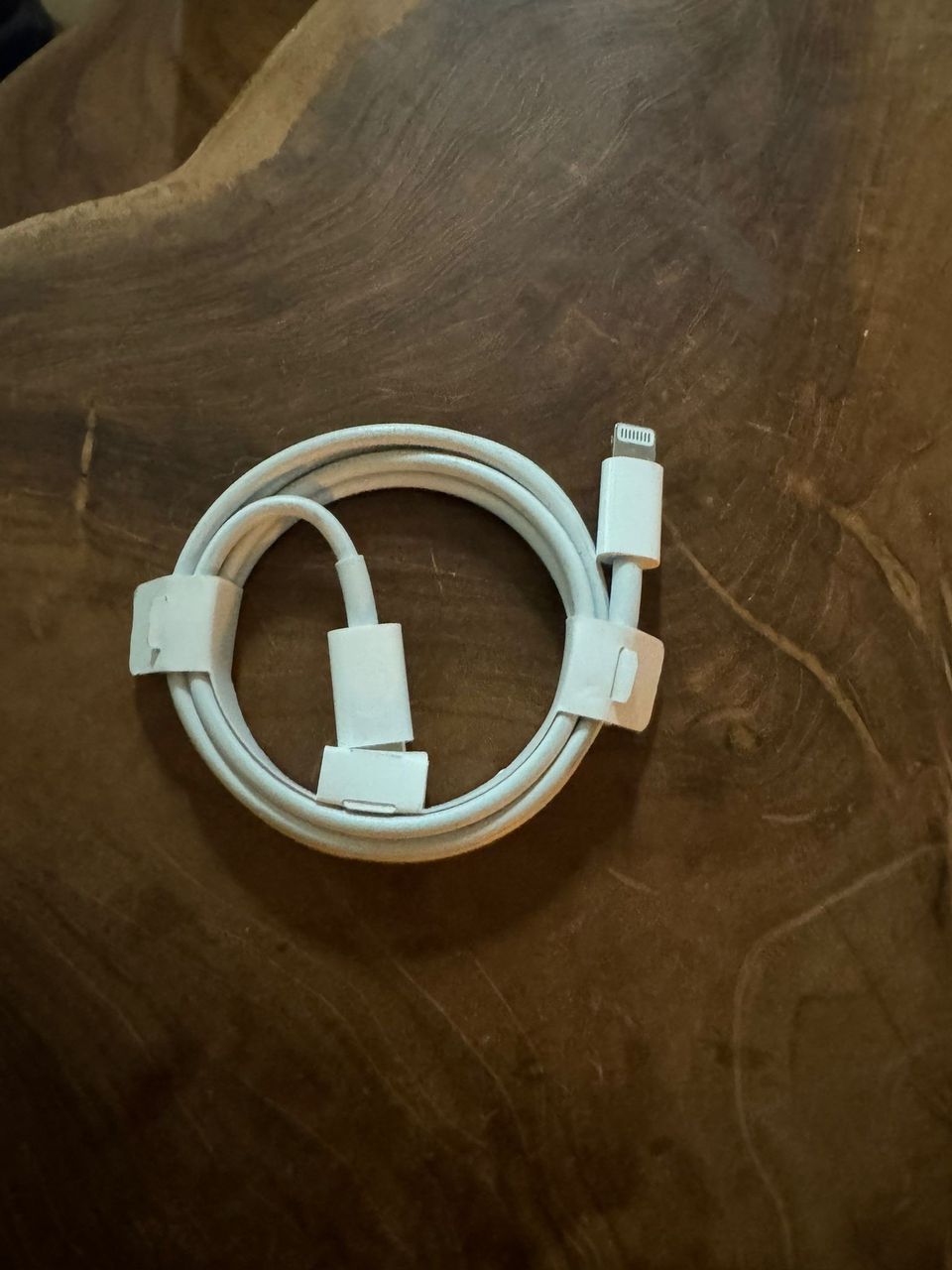 Apple USB-C lightning 1m kaapeli