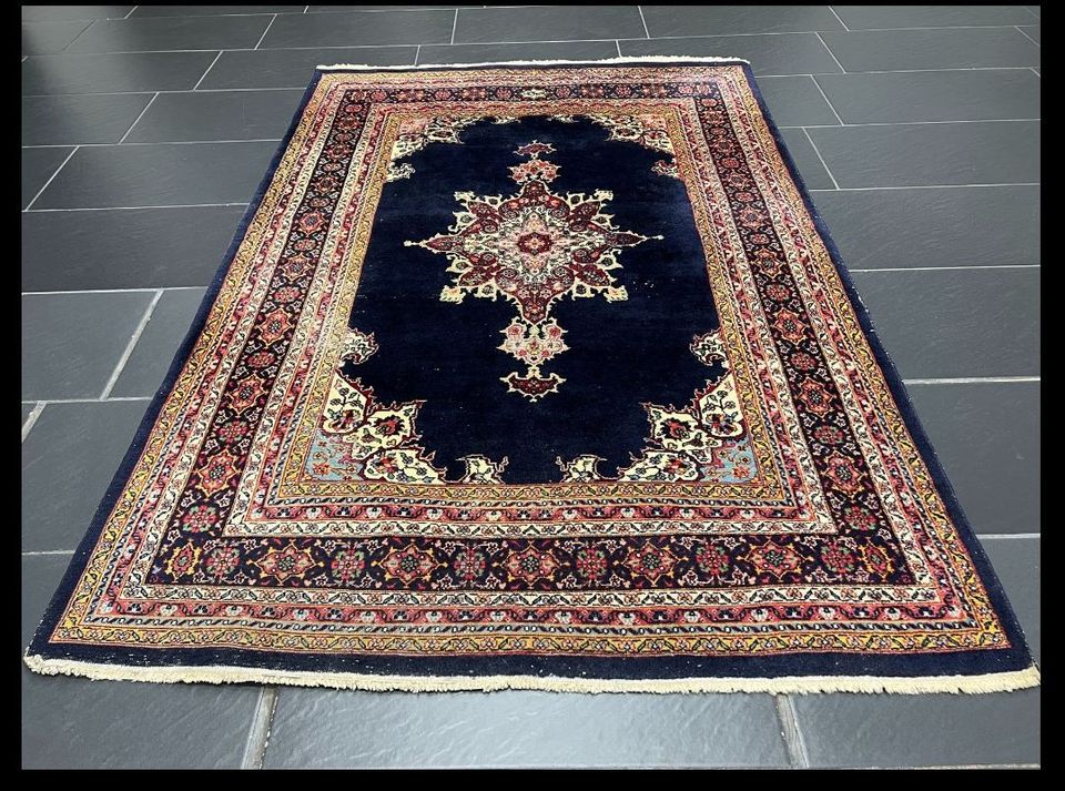 186x126 cm Käsinsolmittu Persialainen Sarouk matto.