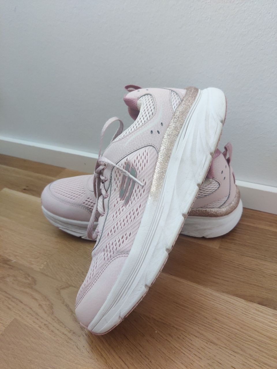 Skechers lenkkarit koko 41