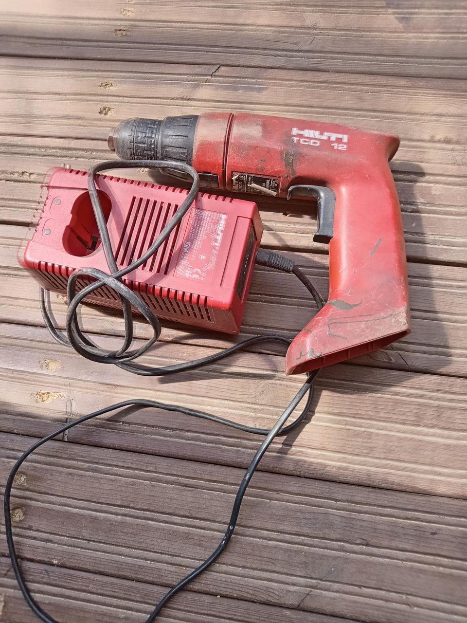 Hilti akkukone