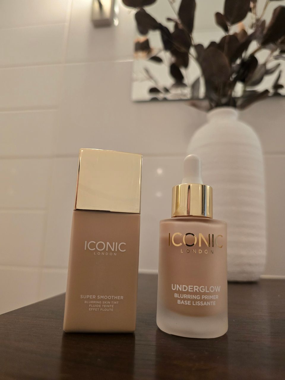 Iconic London skin tint ja primer