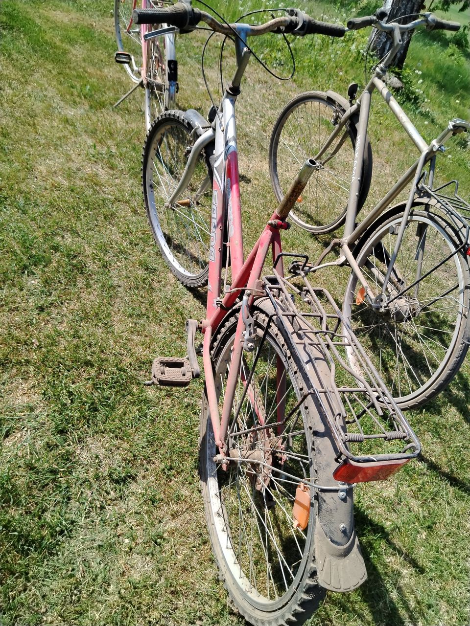 Polkupyörä vaatii korjausta.