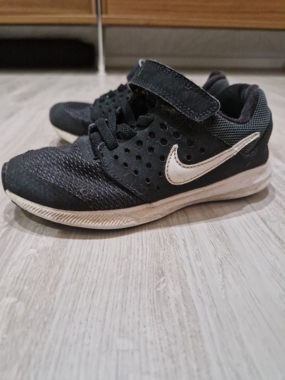 Nike lenkkarit (29,5)