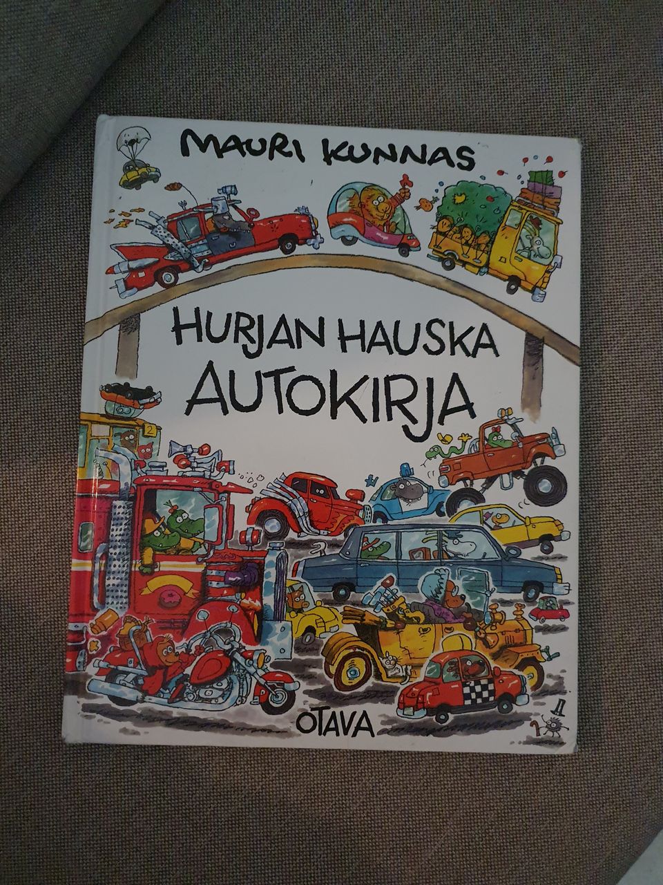 Mauri Kunnas Hurjan hauska autokirja