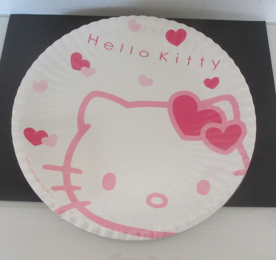 Hello Kitty pahvilautaset 10 kpl