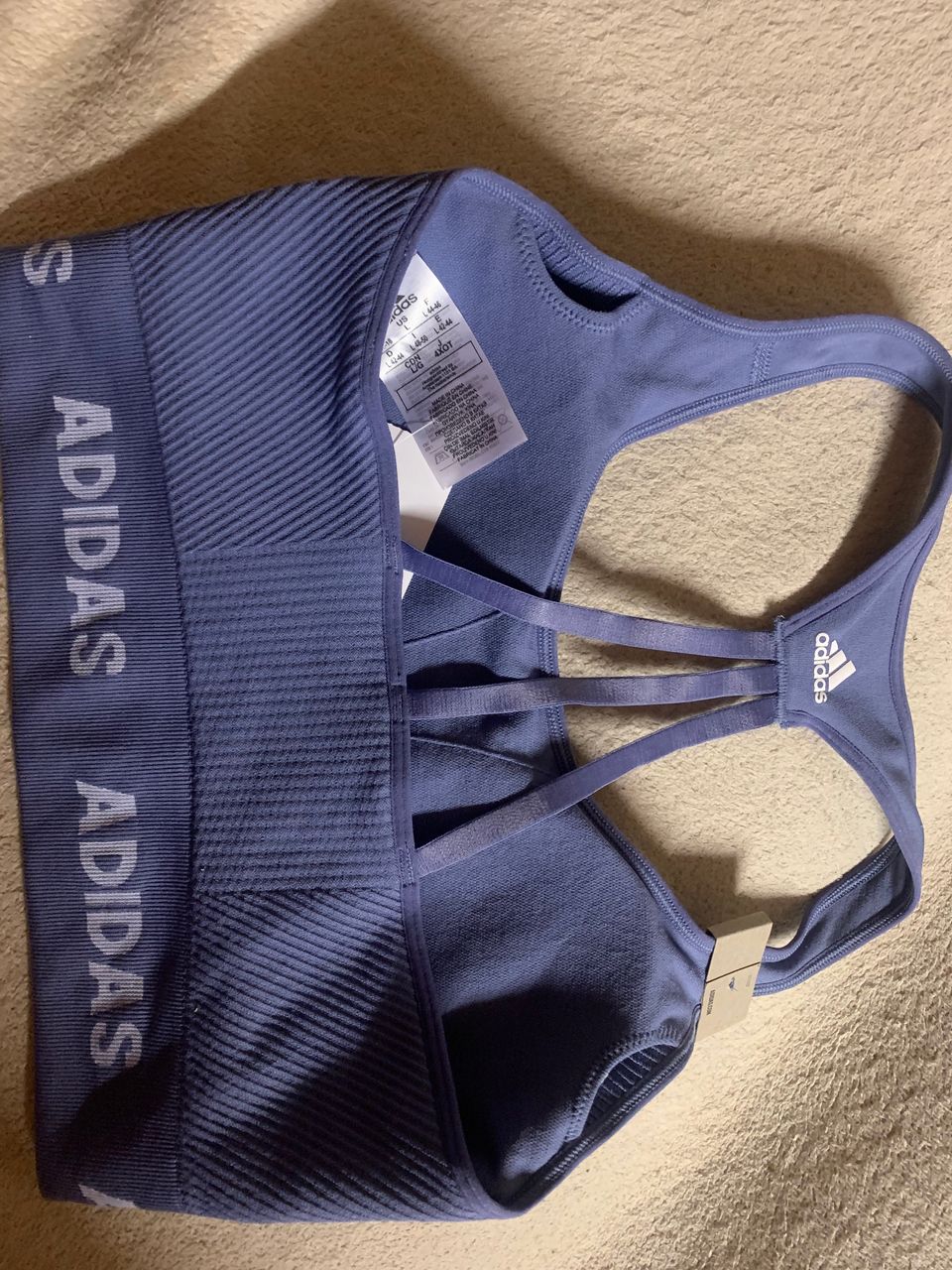 Adidas urheiluliivit uudet L (42/44)