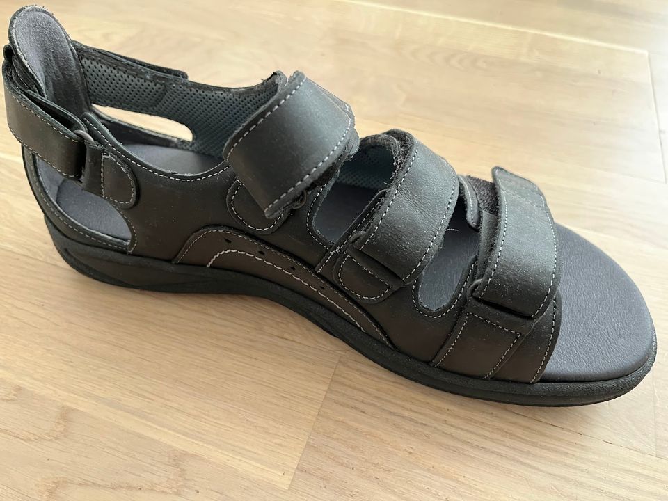 New Feet sandaalit tarrakiinnitys
