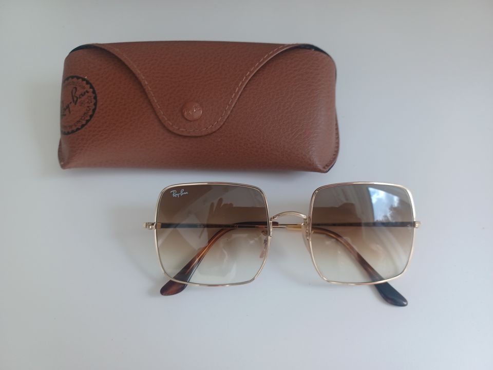 Rayban Square lasit