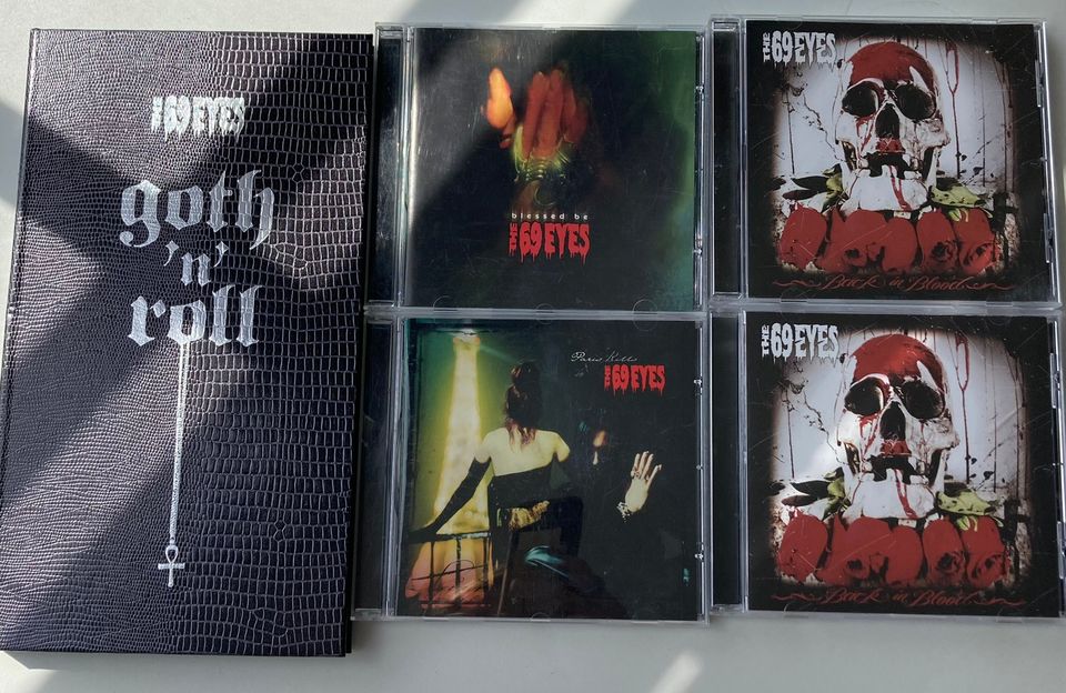 VARATTU: 69 Eyes CD levyjä + Goth ’n’ roll boxi
