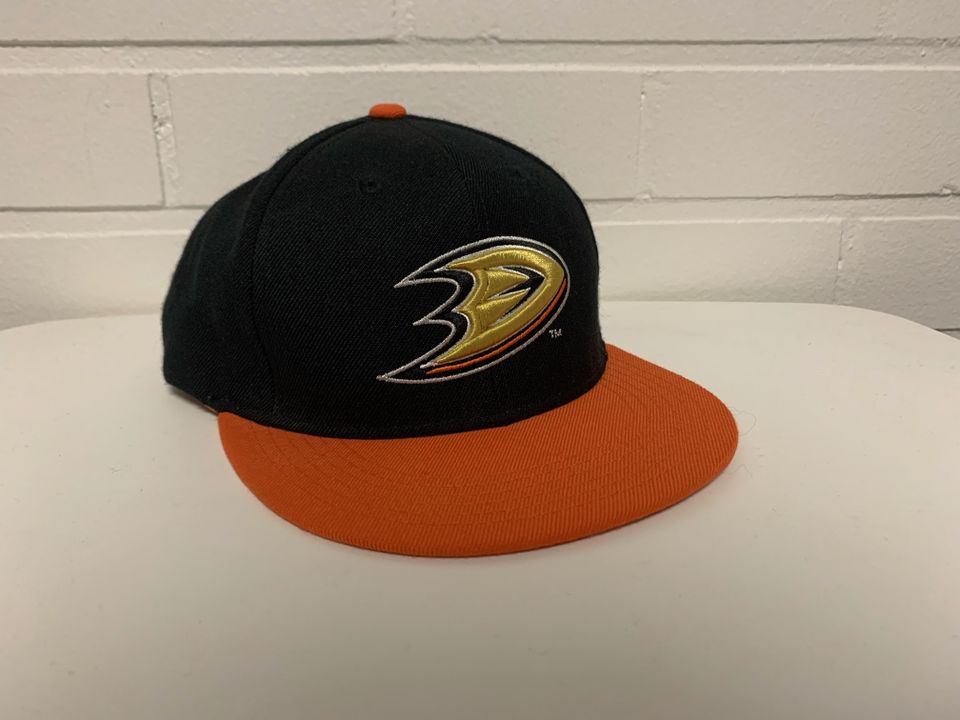 Anaheim Ducks-lippis