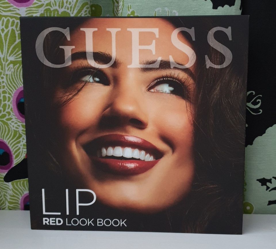 GUESS Lip Red Look Book