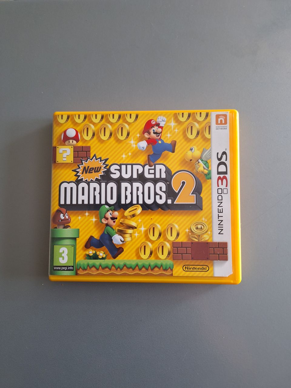 Nintendo 3ds peli. Super Mario Bros 2