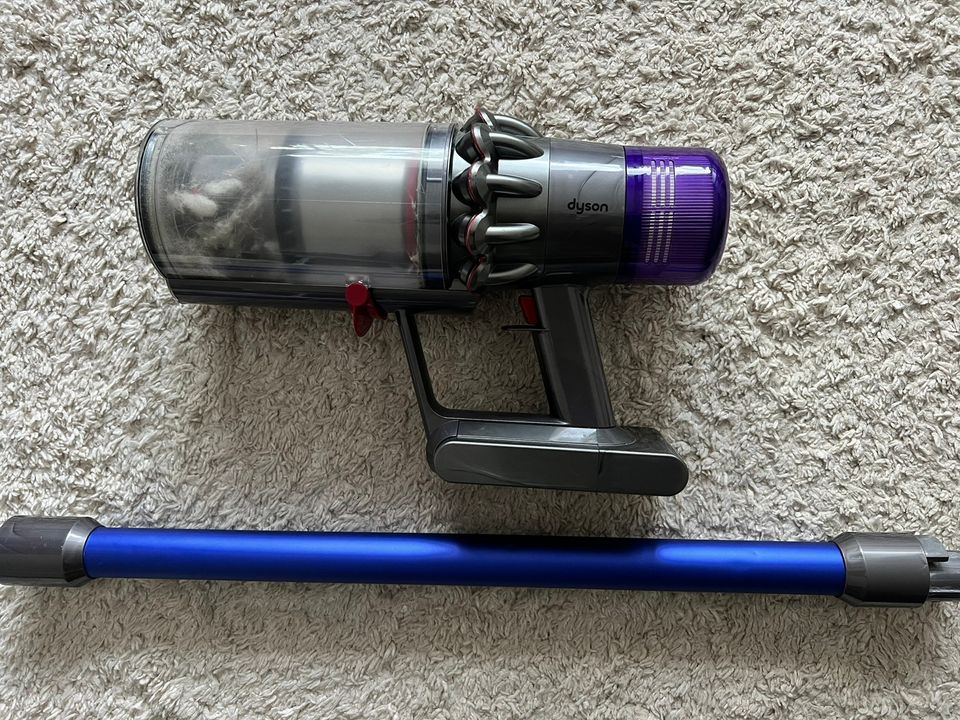 Dyson V11 Absolute