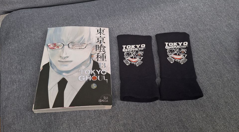 Tokyo Ghoul manga ja hanskat