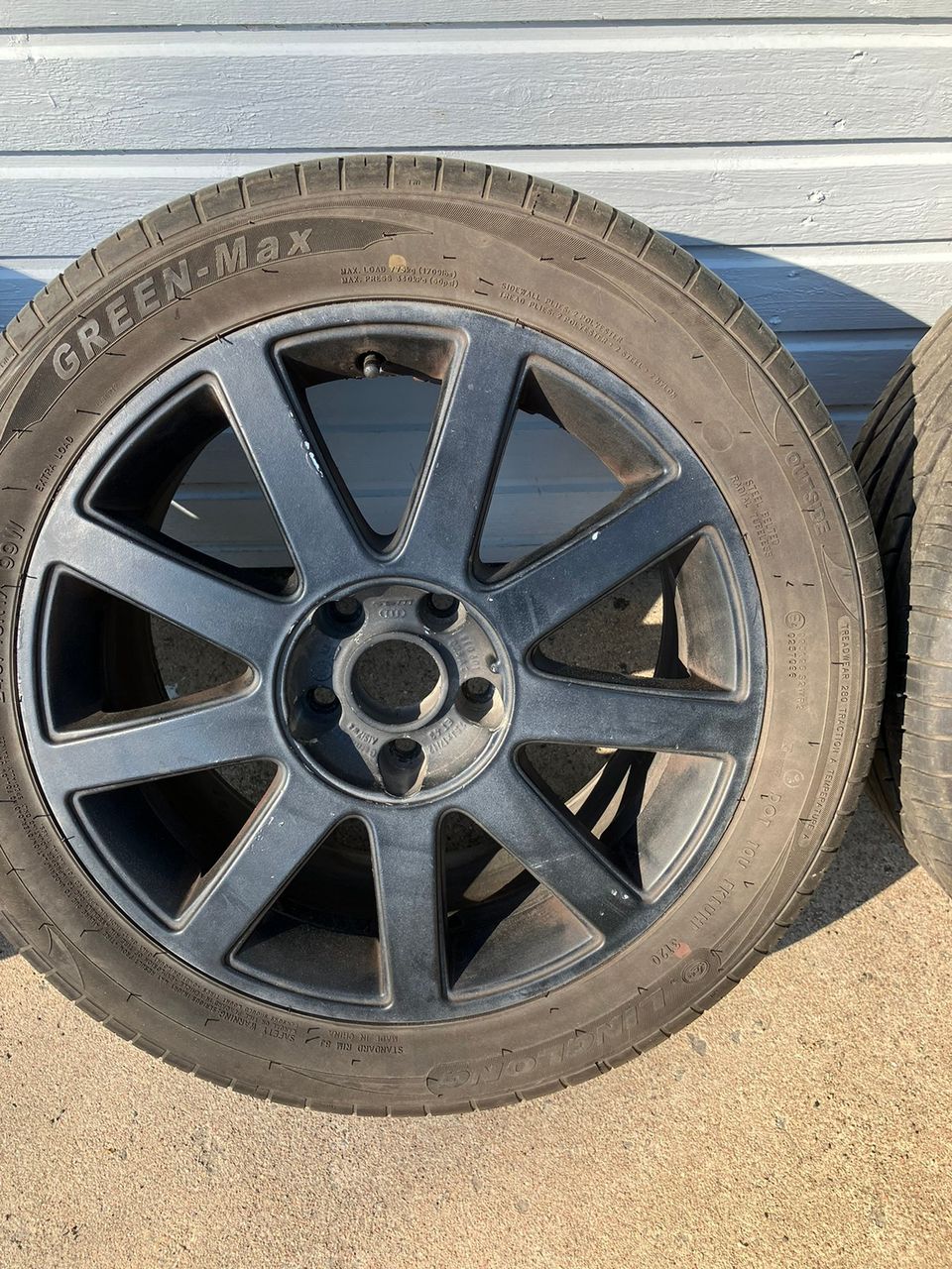 Audi  a4 alkuperäiset 5x112 17” alut kesäpyörillä