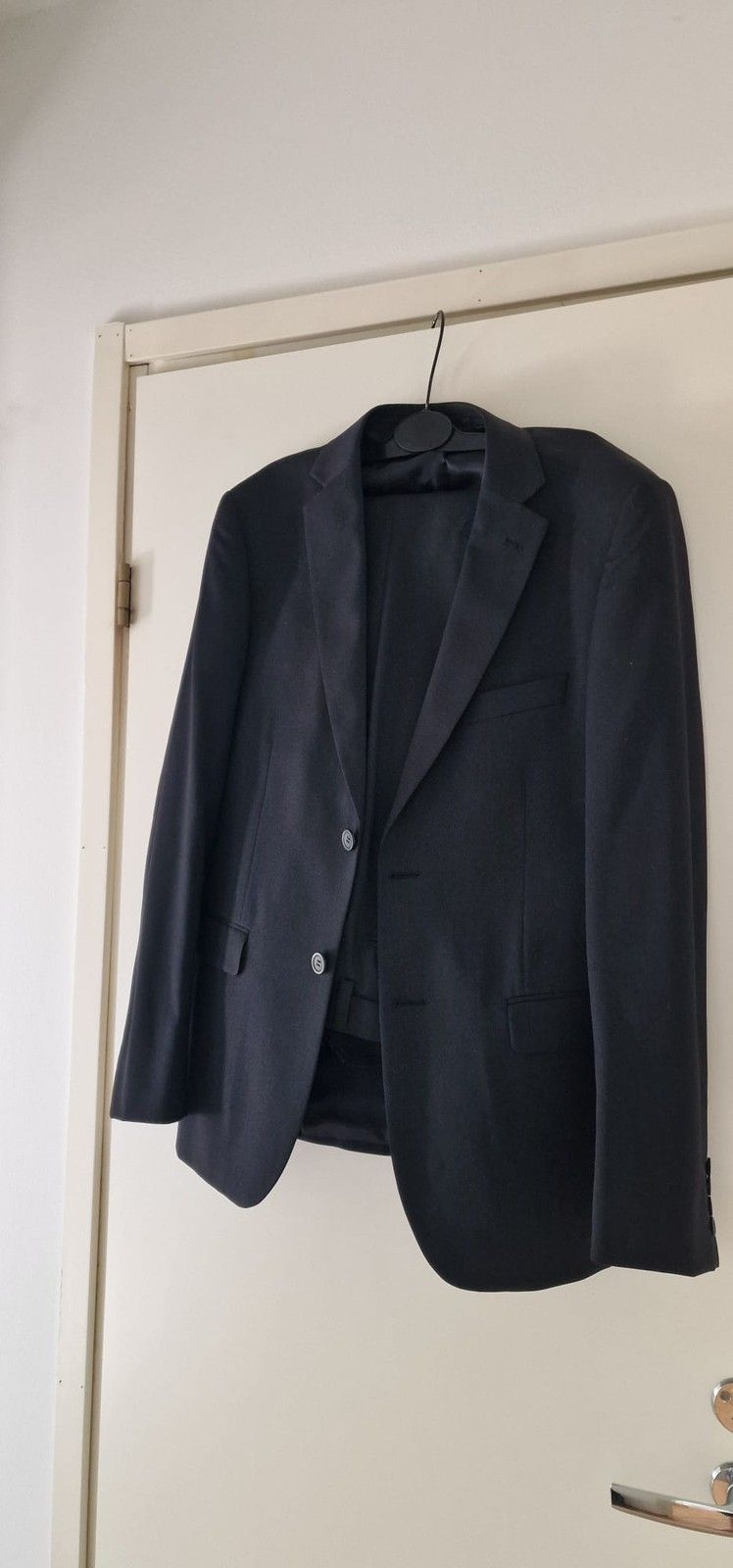 Dressmann musta puvun takki ja housut