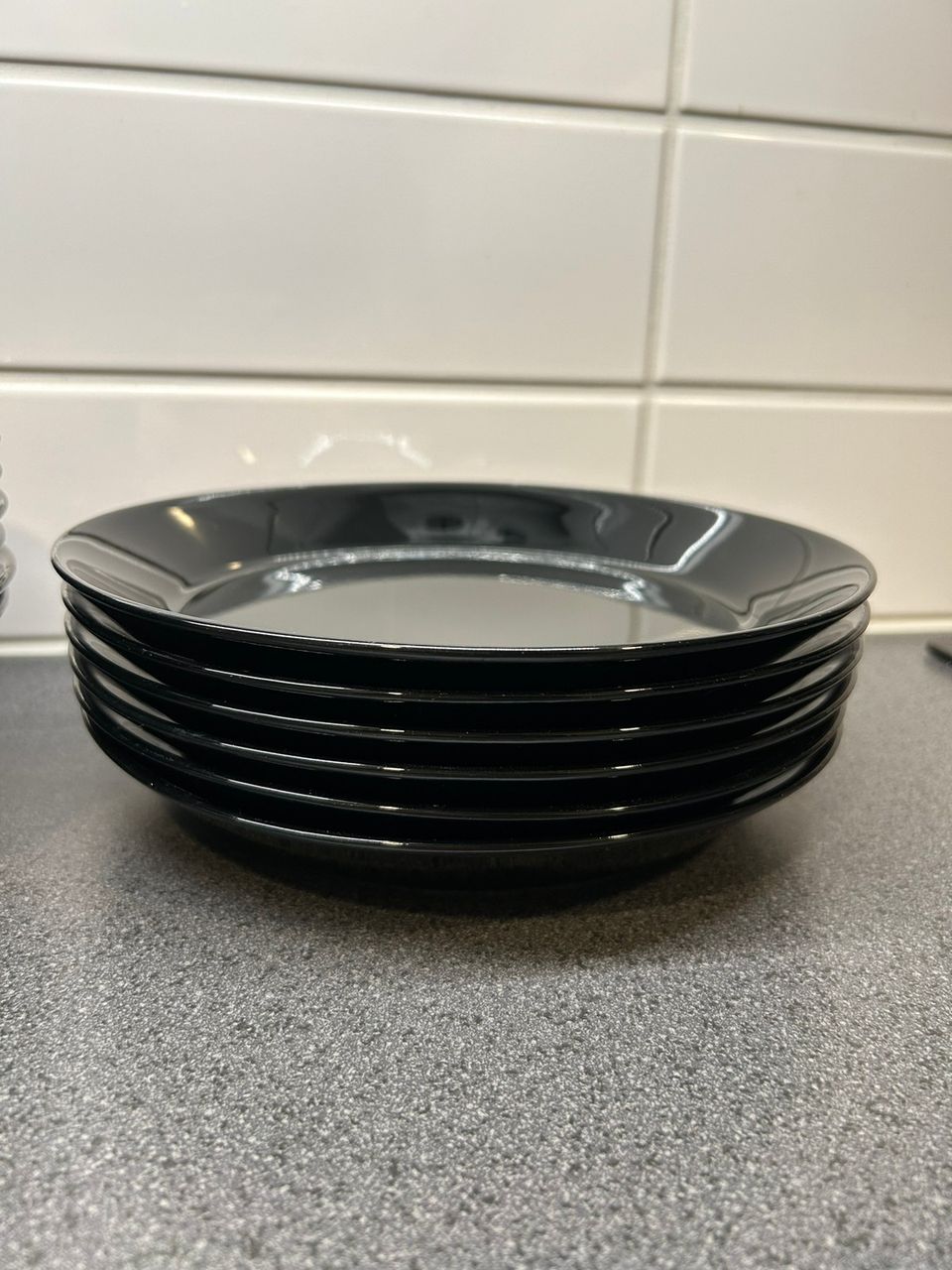 Iittala Teema lautaset 21cm (musta)