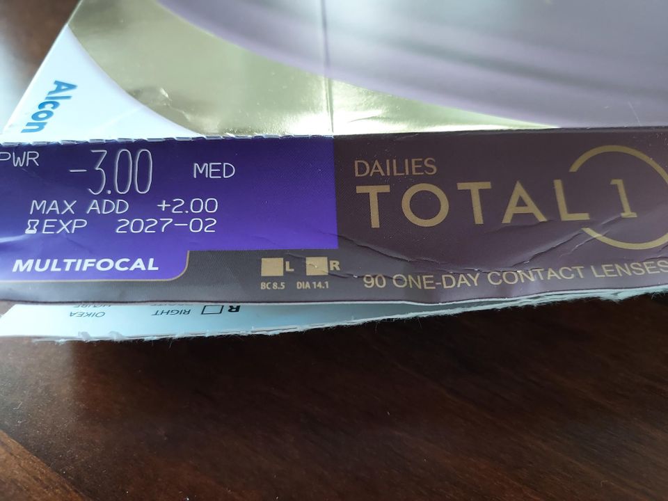 Dailies Total 1 Multifocal -3.00 + 2.00 monitehopiilolinssit 83 kpl