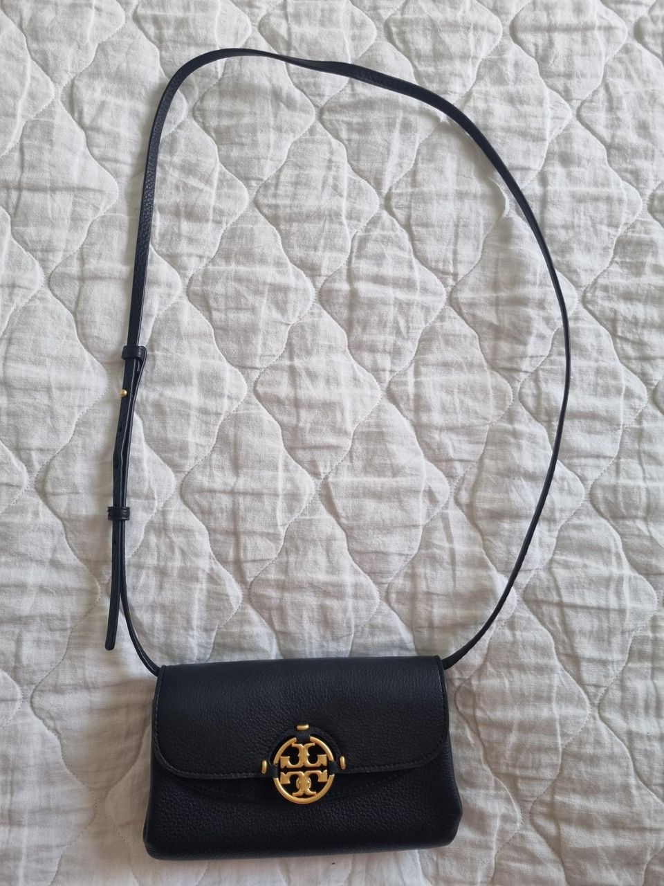 Uudenveroinen Tory Burch olkalaukku