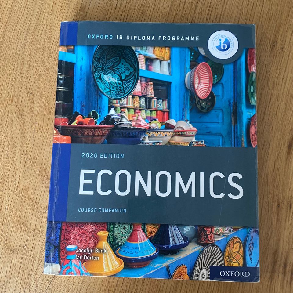 IB lukion taloustieteen kirja / IB Economics Oxford 2020 Edition