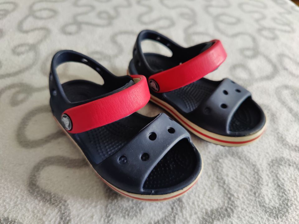 Crocs sandaalit C6
