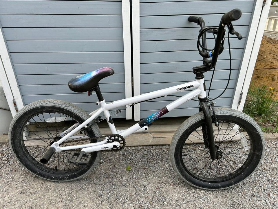 BMX-pyörä Mongoose Legion