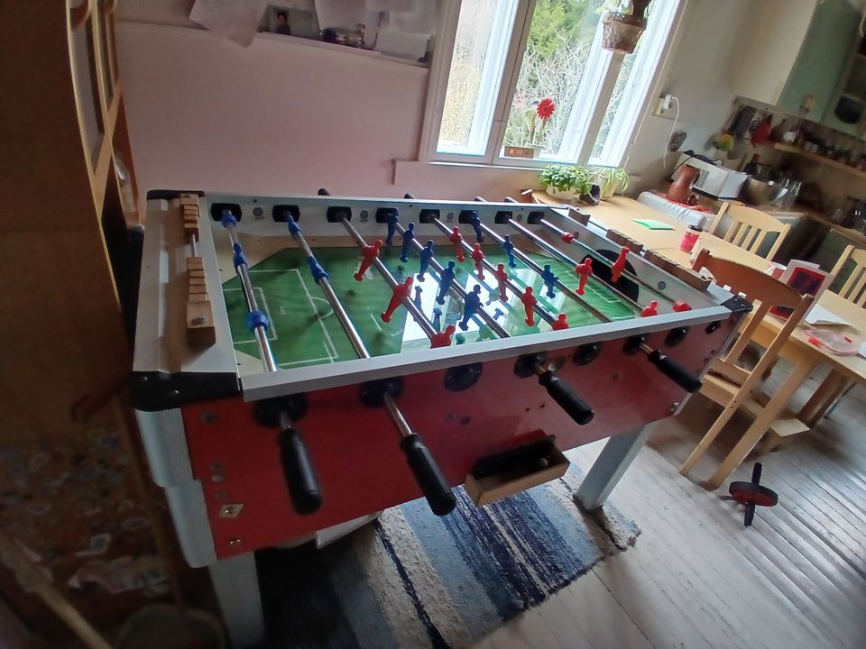 Jalkapallo pöytä
